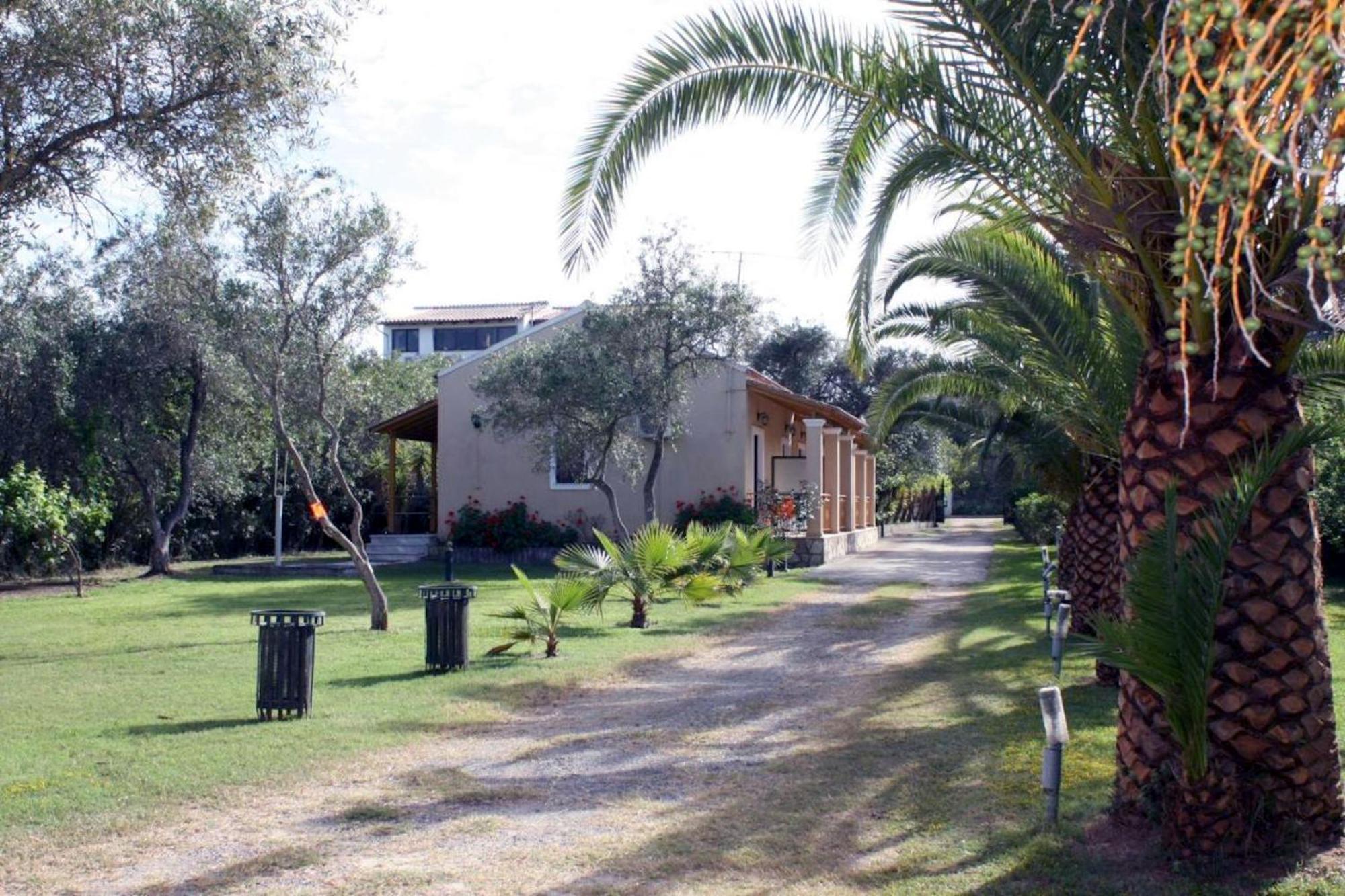 Irini Apartments And Studios 카보스 외부 사진